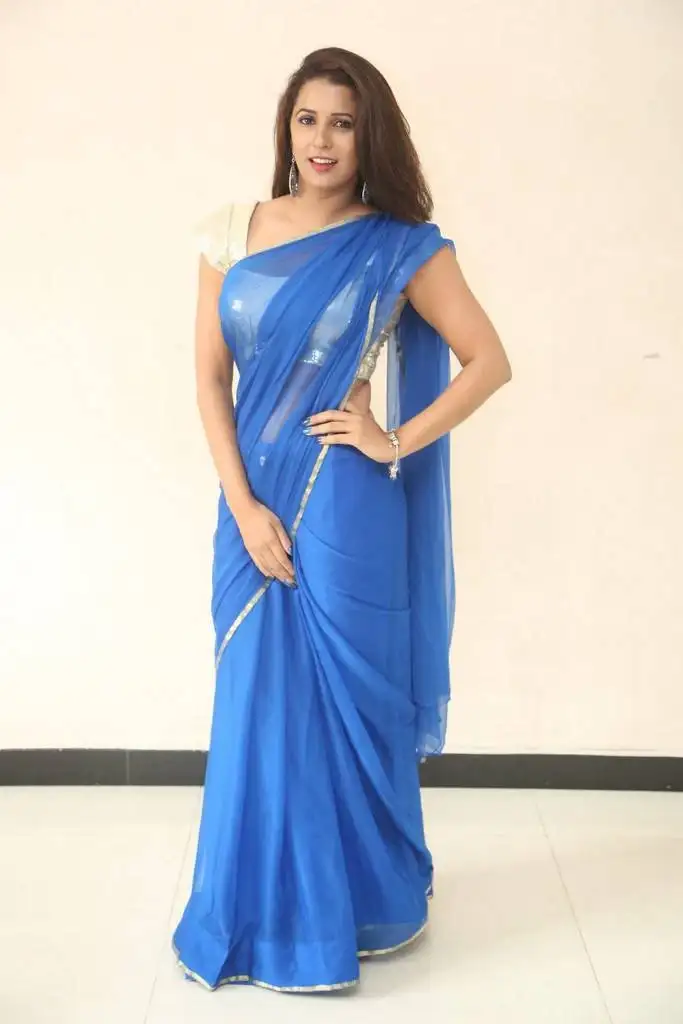 BEAUTIFUL INDIAN ACTRESS SHRAVYA REDDY IN BLUE SAREE 4